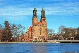 Lais Puzzle - Klosterkirche in Eskilstuna, Schweden - 2.000 Teile