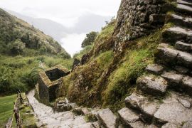 Lais Puzzle - Inkaruinen und steile Treppen auf dem Inkapfad in Peru - 2.000 Teile
