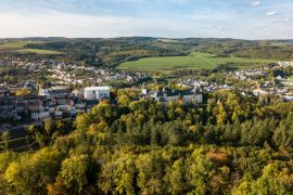 Lais Puzzle - Schloss Wiltz, Luxemburg, Ardennen, Mitelgebirge, Eifel - 2.000 Teile