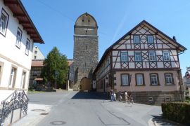 Lais Puzzle - Hattersdorfer Torturm in Seßlach - 2.000 Teile