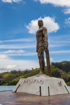 Lais Puzzle - Denkmal für den Cacique Guaranga, Ecuador - 2.000 Teile