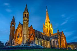 Lais Puzzle - Bendigo, Victoria, Australien - Sacred Heart Cathedral bei Nacht - 2.000 Teile