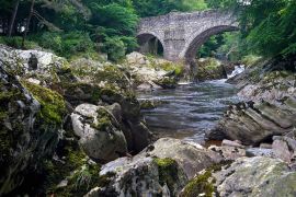 Lais Puzzle - Brücke von Feugh über die Falls of Feugh bei Banchory in Aberdeenshire Schottland - 2.000 Teile