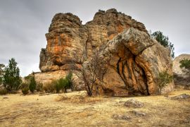 Lais Puzzle - Felsformation im Mount Arapiles State Park in der Region Wimmera in Victoria, Australien - ein bekanntes Ziel für Kletterer - 2.000 Teile