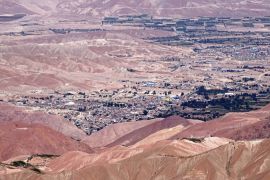 Lais Puzzle - Blick vom Cerro Baul auf die Stadt Torata (Moquegua, Peru) - 2.000 Teile