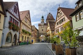 Lais Puzzle - Ansicht des Markus-Turms, Deutschland - 2.000 Teile