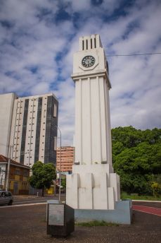 Lais Puzzle - Städtisches Denkmal - Relogio Central, Campo Grande, Mato Grosso do Sul, Brasilien - 2.000 Teile