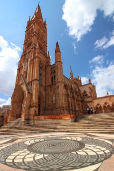 Lais Puzzle - Wunderschöner neugotischer Tempel der Muttergottes von Fatima in Zacatecas, Mexiko - 2.000 Teile