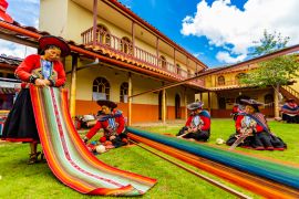 Lais Puzzle - Kantu-Weberinnen in Chincheros, Peru - 2.000 Teile