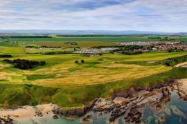 Lais Puzzle - Luftbildpanorama eines Golfplatzes in North Berwick, East Lothian, Schottland - 2.000 Teile
