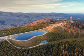 Lais Puzzle - Blick auf den Wurmberg, in der Nähe von Braunlage, im Harz, Niedersachsen, Deutschland. - 2.000 Teile