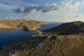 Lais Puzzle - Isthmus von Kap Mourzeflos in Limnos - 2.000 Teile