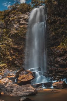 Lais Puzzle - Der Wasserfall in Ponta Grossa, Paraná, Brasilien - 2.000 Teile