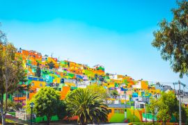 Lais Puzzle - Bunte Stadt in Pachuca de Soto, Mexiko - 2.000 Teile