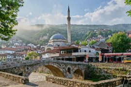 Lais Puzzle - Sinan-Pasha-Moschee im Zentrum von Prizren, Kosovo - 2.000 Teile