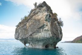 Lais Puzzle - Felsen im Meer Kapelle aus Marmor, Chile - 2.000 Teile