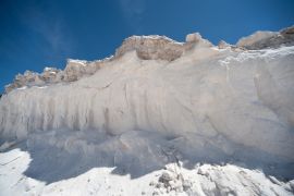 Lais Puzzle - Salinas grandes de Hidalgo ist ein großes Salzfeld in der Nähe von Macachin, La Pampa, Argentinien - 2.000 Teile