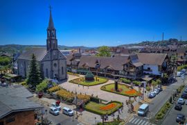 Lais Puzzle - Luftaufnahme von Gramado, Rio Grande do Sul, Brasilien. - 2.000 Teile