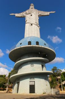 Lais Puzzle - Cristo Redentor - Colatina - Espirito Santo, Brasilien - 2.000 Teile
