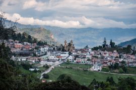 Lais Puzzle - Machetá Cundinamarca Kolumbien, Dorf inmitten der kolumbianischen Bergkette. - 2.000 Teile