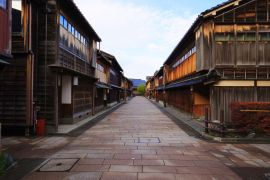 Lais Puzzle - Bezirk Higashi Chaya, Kanazawa, Ishikawa, Japan - 2.000 Teile