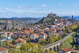 Lais Puzzle - Stadtbild der Stadt Puy-en-Velay. Haute-Loir, Region Auvergne-Rhone-Alpes in Frankreich. - 2.000 Teile