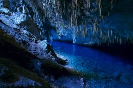 Lais Puzzle - Die Grotte am Blauen See in Bonito, Bundesstaat Mato Grosso do Sul, Brasilien - 2.000 Teile