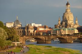 Lais Puzzle - Ansicht von Dresden, Elbwiesen-Frauenkirche, Deutschland. - 2.000 Teile