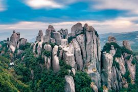 Lais Puzzle - Taimu-Berg in der Stadt Ningde, Provinz Fujian, China - 2.000 Teile