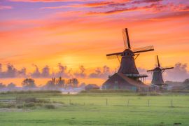 Lais Puzzle - Traditionelles Dorf mit holländischen Windmühlen und Fluss bei Sonnenuntergang, Holland, Niederlande - 2.000 Teile