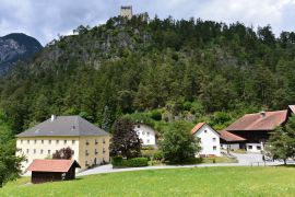 Lais Puzzle - Kronburg zwischen Zams und Schönwies im Tiroler Bezirk Landeck - 2.000 Teile