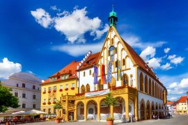 Lais Puzzle - Gotisches Altes Rathaus von Amberg in der Oberpfalz, Bayern - 2.000 Teile