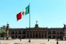 Lais Puzzle - Blick auf den Regierungspalast des Bundesstaates Nuevo Leon, Mexiko - 2.000 Teile