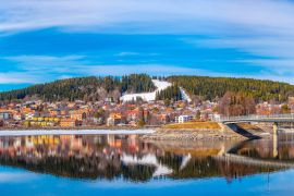 Lais Puzzle - Blick auf die Insel Froso und die Skyline von Östersund in Schweden - 2.000 Teile