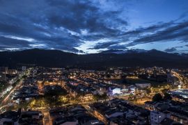 Lais Puzzle - Blick auf Villavicencio, Meta, Kolumbien - 2.000 Teile