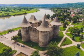 Lais Puzzle - Luftaufnahme der mittelalterlichen Festung in Soroca, Republik Moldau. - 2.000 Teile