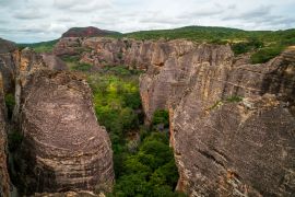 Lais Puzzle - Der Nationalpark Serra da Capivara liegt in der Caatinga, dem einzigen ausschließlich brasilianischen Biome..Piaui - Brasilien - 2.000 Teile