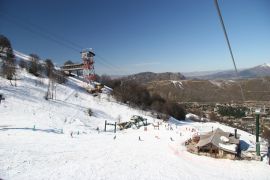 Lais Puzzle - Blick auf das Skigebiet Cerro Catedral, Rio Negro, Argentinien - 2.000 Teile