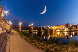 Lais Puzzle - Mirando de Ebro unter Mond, Spanien - 2.000 Teile