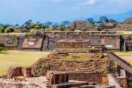 Lais Puzzle - Blick auf das Panorama der heiligen Stätte Monte Alban in Mexiko - 2.000 Teile