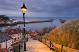 Lais Puzzle - Whitby 199 Stufen in North Yorkshire, England - 2.000 Teile