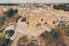 Lais Puzzle - Bernalda, Gemeinde in der Provinz Matera, in der süditalienischen Region Basilikata. In der Frazione von Metaponto befindet sich die antike Stadt Metapontum - 2.000 Teile