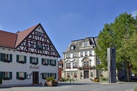Lais Puzzle - Rathaus und Gasthof in Illertissen - 2.000 Teile
