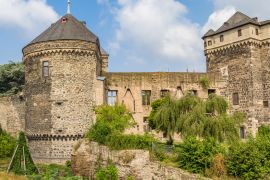 Lais Puzzle - Panorama der Burgruine in Andernach, Deutschland - 2.000 Teile