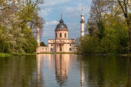 Lais Puzzle - Atemberaubender Blick auf die Moschee im Garten des Schwetzinger Schlosses - 2.000 Teile