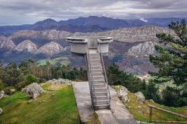 Lais Puzzle - Fito Aussichtspunkt in den Bergen der Sierra del Sueve, Teil der Kantabrischen Berge, Kantabrien, Spanien - 2.000 Teile