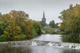 Lais Puzzle - Fluss Suir in der Stadt Cahir, Irland - 2.000 Teile
