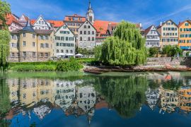 Lais Puzzle - Blick auf die historische Altstadt von Tübingen mit Reflektion der Häuser im Wasser - 2.000 Teile