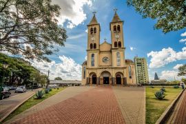 Lais Puzzle - Nossa Senhora Aparecida Kirche in der Stadt Astorga in Paraná Brasilien - 2.000 Teile