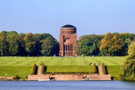 Lais Puzzle - Ansicht des Stadtparks und des Planetariums von Hamburg, Deutschland. - 2.000 Teile